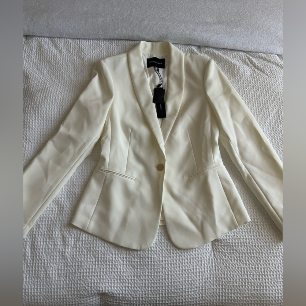 BCBGMaxAzria Cream Blazer with Subtle Texture